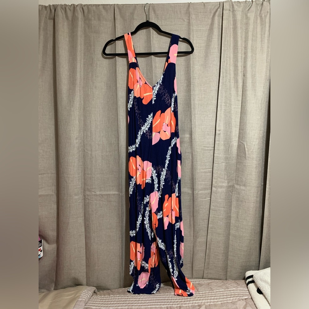 Fighting Eel | Ava Sky Jumpsuit in Blue Saphire Anthrium Lei Size Small